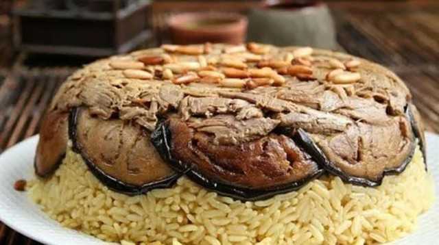 باللحم والباذنجان.. طريقة عمل المقلوبة في رمضان