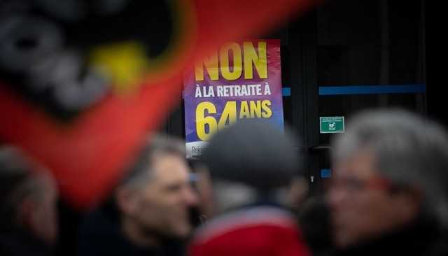 ”رويترز”: تواصل الاحتجاجات ضد قانون التقاعد في فرنسا